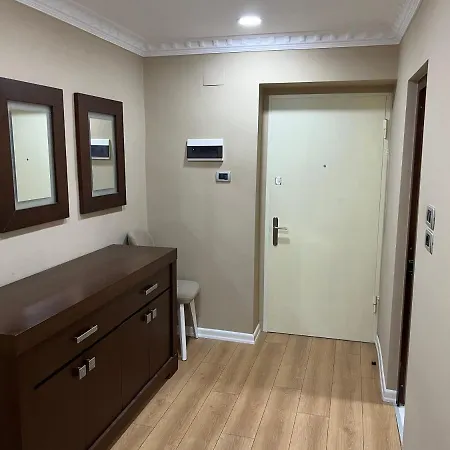 Leti Kavaja St Apartamento *