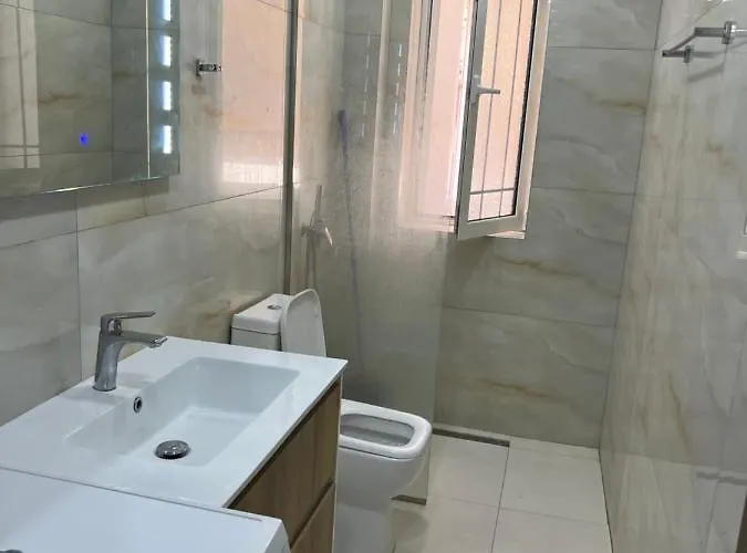 Leti Kavaja St Apartamento